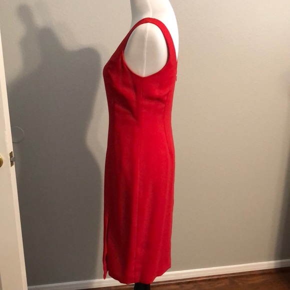 Red midi dress - Picture 2 of 5